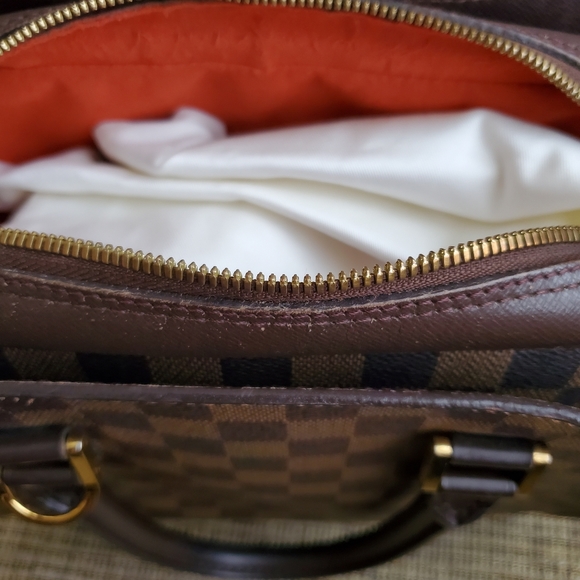 Louis Vuitton Damier Handbag - Picture 15 of 16